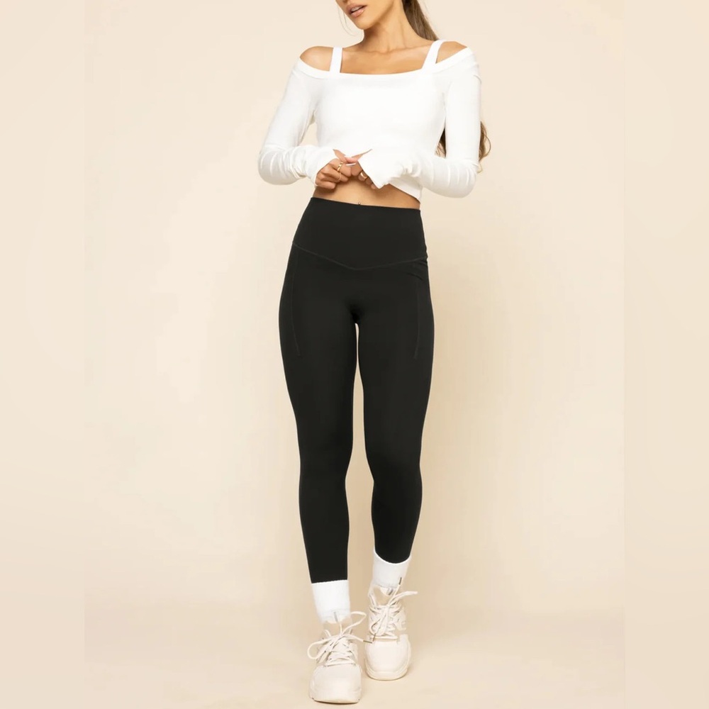 Black Super Sculpt Leggings w/ Pockets